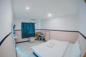 Mitr INN Phuket Old Town - มิตร อินน์ ภูเก็ตโอลทาวน์ X